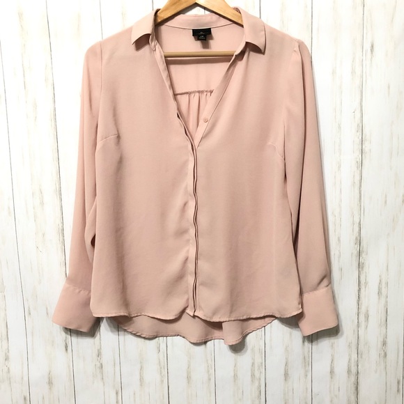 Worthington Tops - Worthington long sleeve Blush button-up blouse